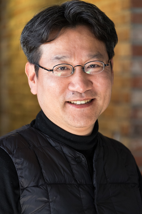 Kim Chul-ho, founder and CEO of the apple project.