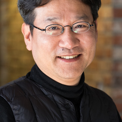 Kim Chul-ho, founder and CEO of the apple project.