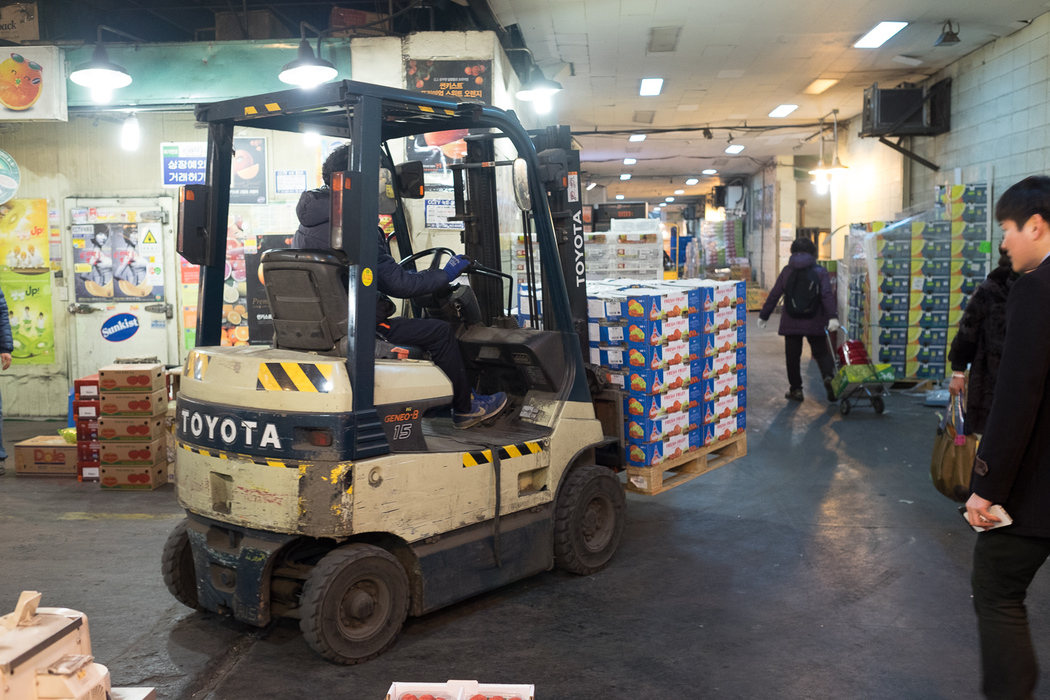 Fruit and vegatable section, Garak market, Seoul.