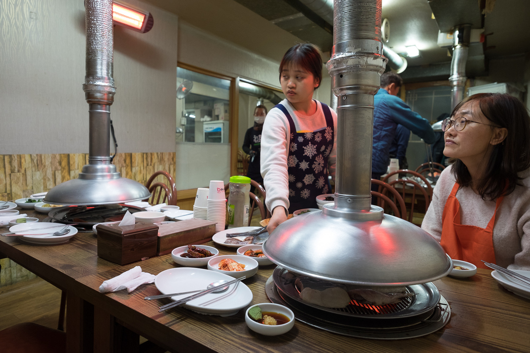 Grilled fish restaurant, Sokcho.