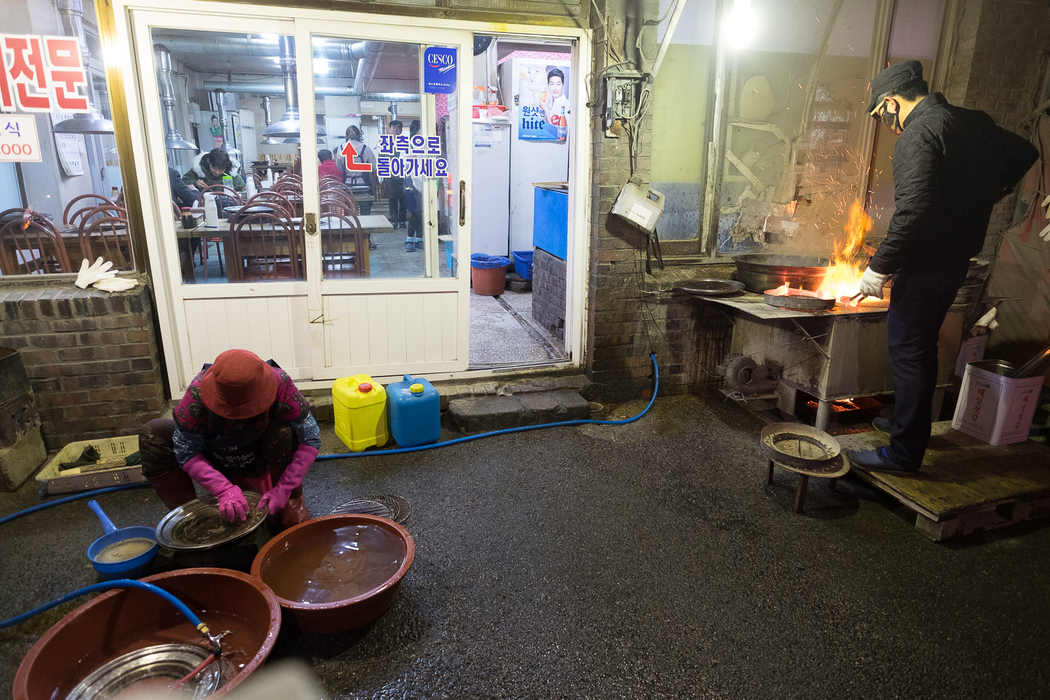 A grilled fish restaurant, in Sokcho. We ate here on the second night, with the full party.