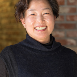 Kim Kyung-hee, wife of the founder of the apple project.