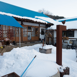 Kyung-ah's house, outside of Sokcho.