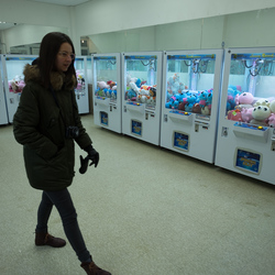 A shop containing only claw game machines in Sokcho.